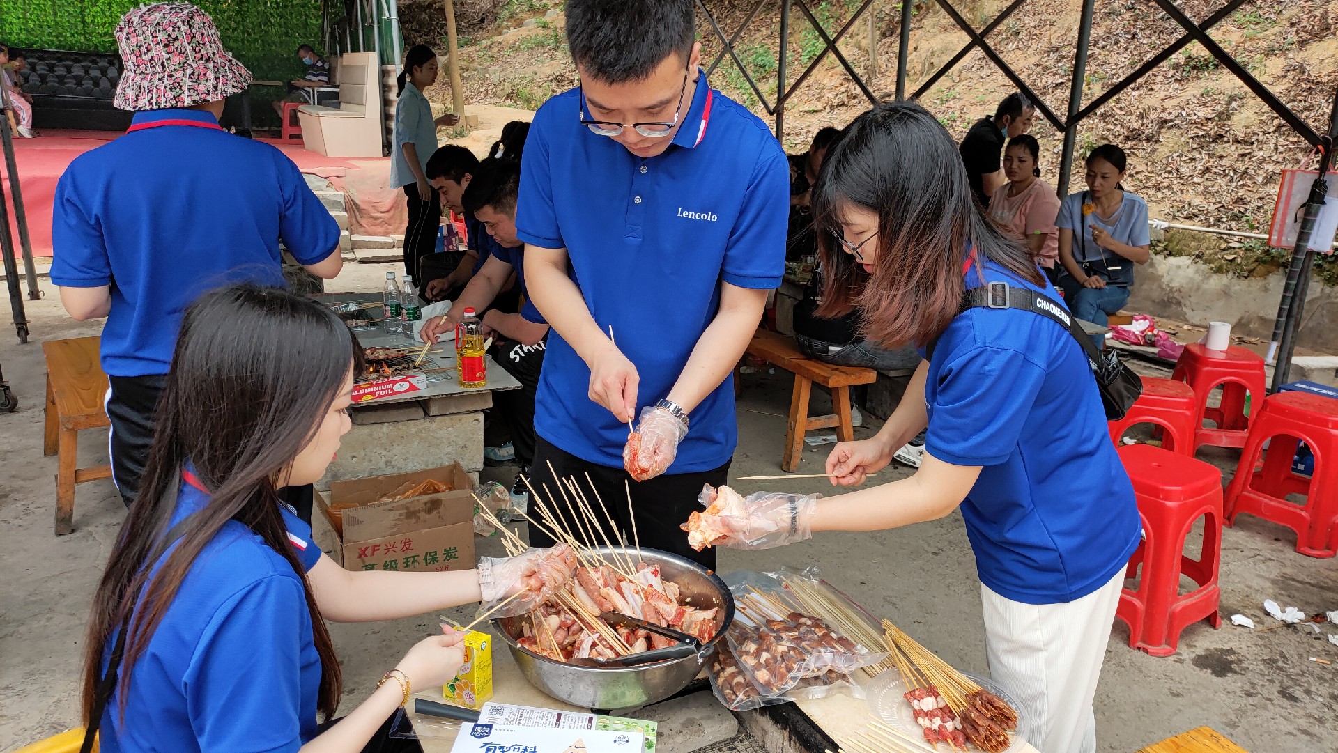 松湖騎行，穿樹飛花；農(nóng)家休閑，擁抱自然